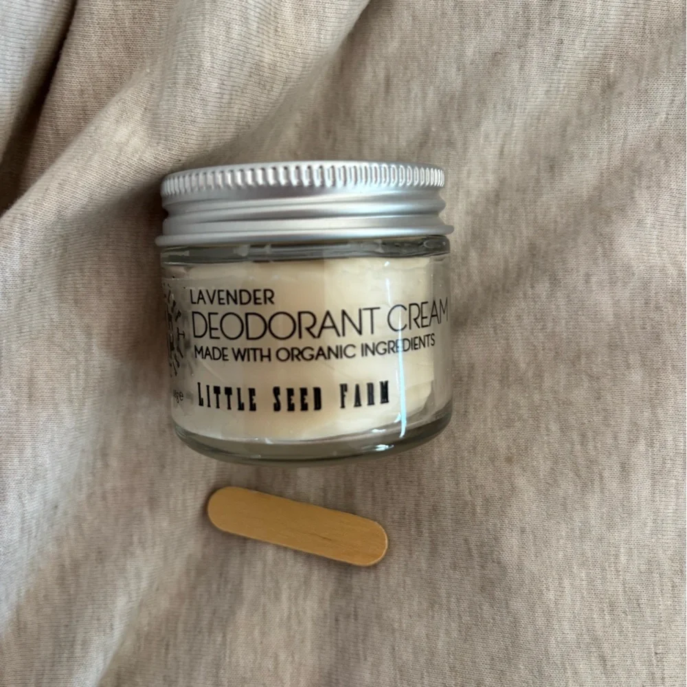 Lavender Deodorant Cream — Light Purple - Picture 5 of 6